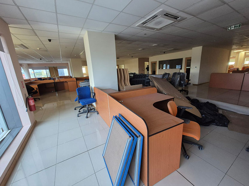 Office 366 m2 Ebene Center