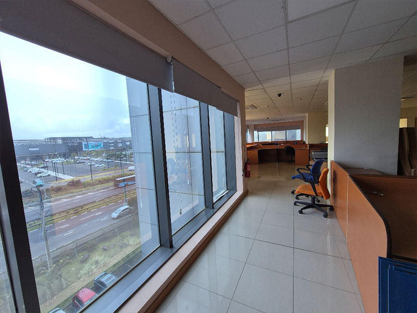 Office 366 m2 Ebene Center