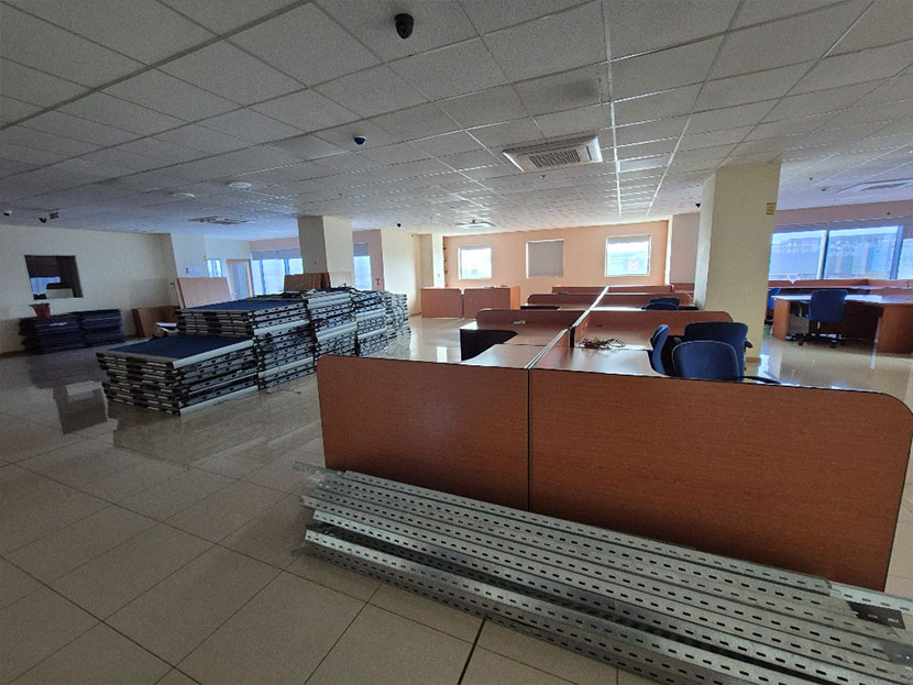 Office 366 m2 Ebene Center