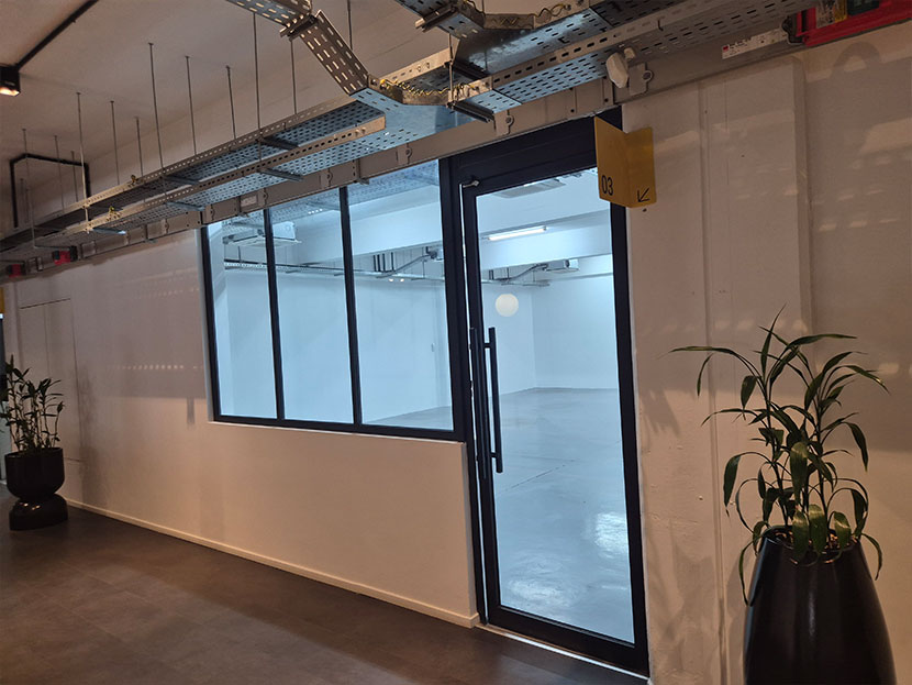 Office 114 m2 Floreal Center