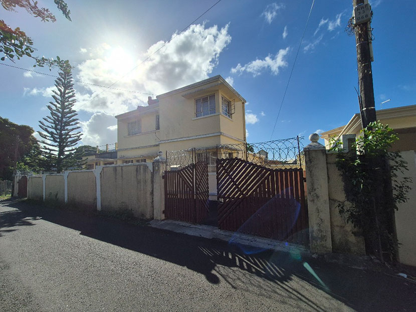 House 250 m² Beau Bassin Center