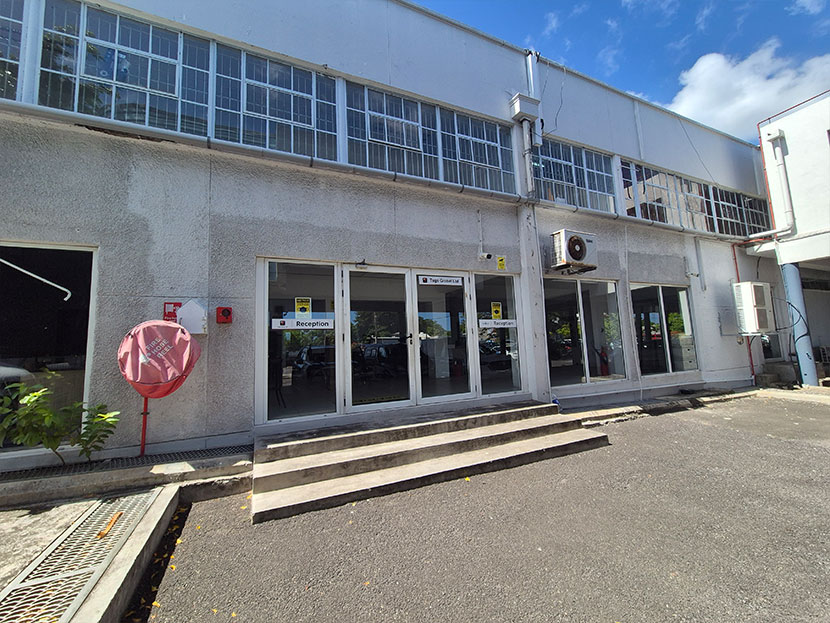 Showroom, Workshop, Office and Storage Spaces for rent in Cassis Cassis Center