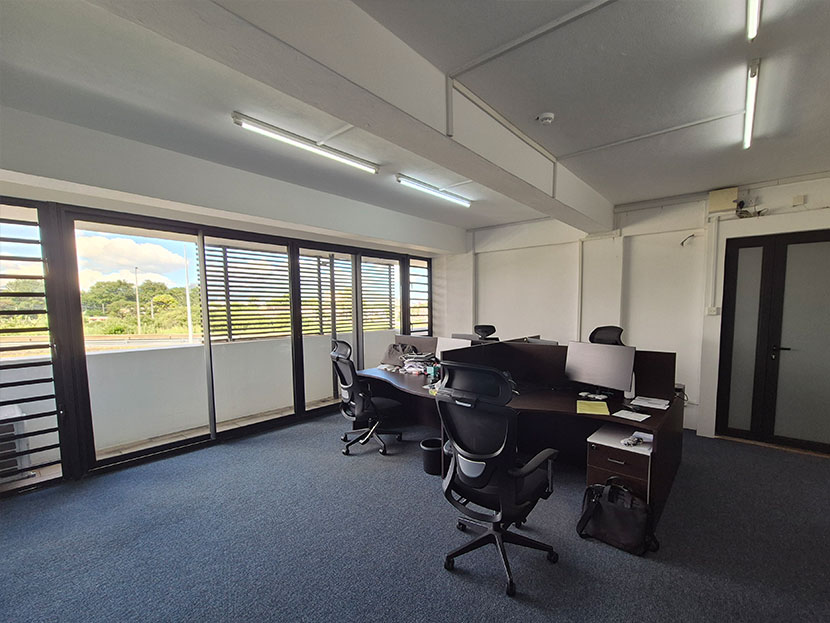 Office 40m2 for Rent - Ebene