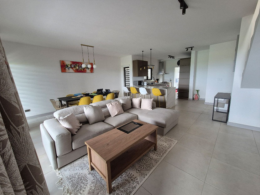 Stylish 154m² duplex Moka Center
