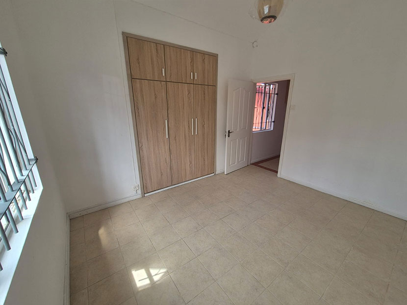 House 3 Bedrooms 150m² St Paul Center
