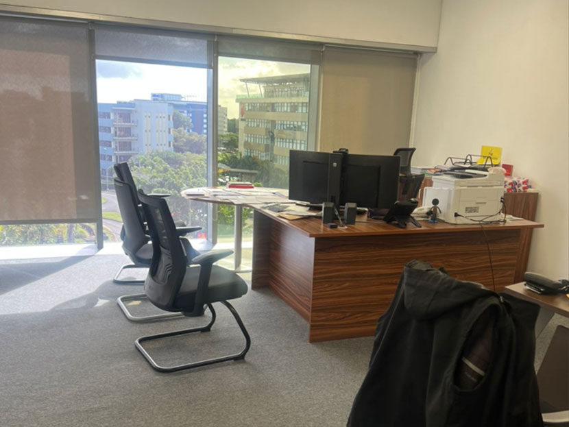 Office 350 m2 Ebene Center