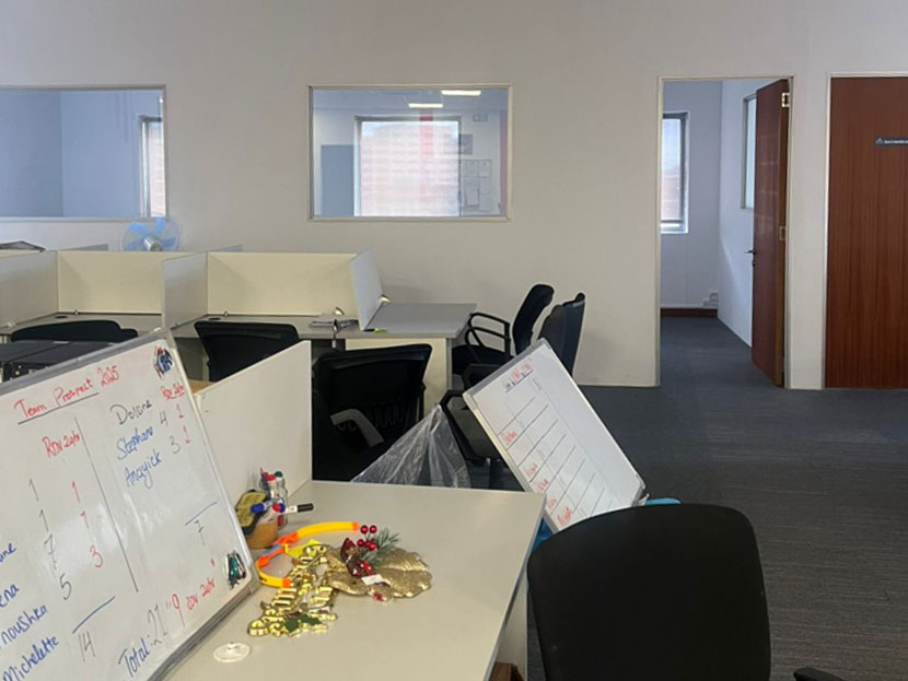 Office 350 m2 Ebene Center