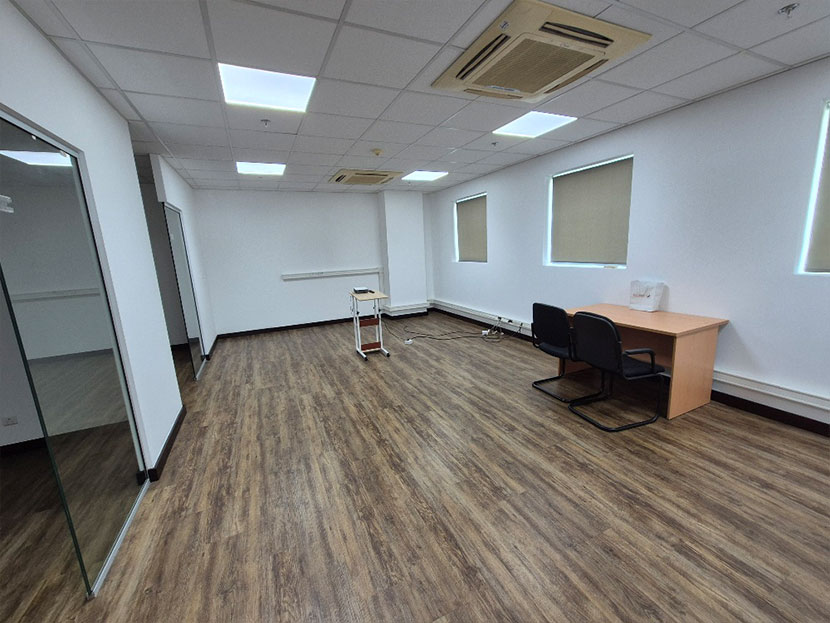 Office 214m2 Ebene Center