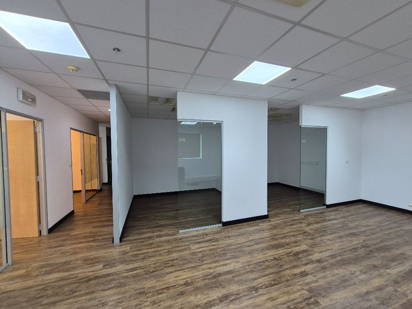 Office 214m2 Ebene Center