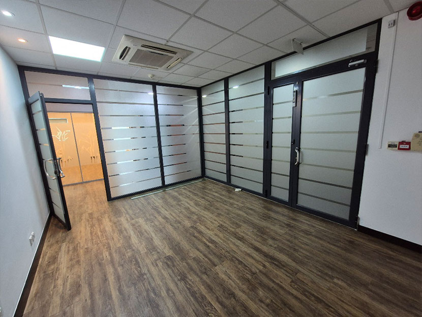 Office 214m2 Ebene Center