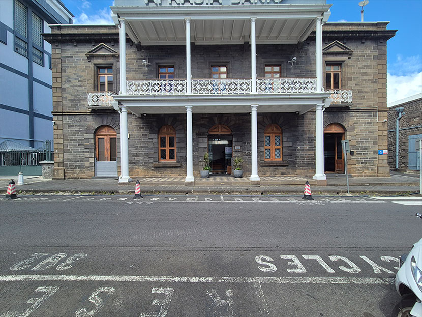 High end 592m² Office Space in Prestigious Historical Building – Port Louis Port Louis Center