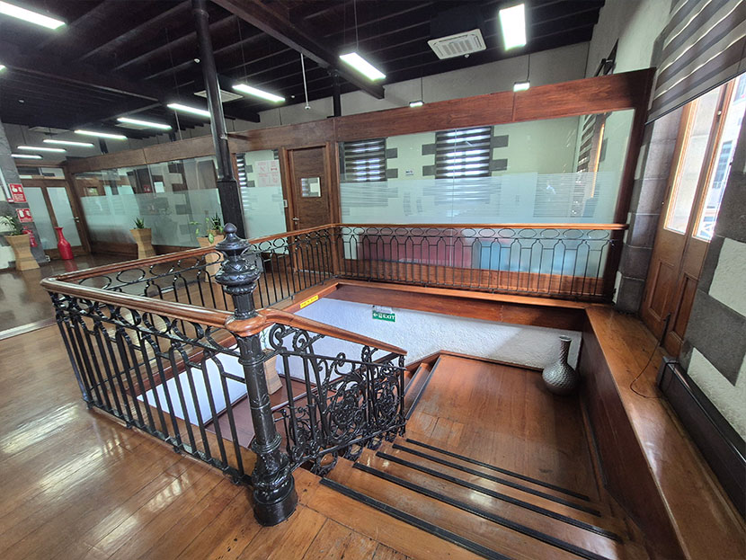High end 592m² Office Space in Prestigious Historical Building – Port Louis Port Louis Center