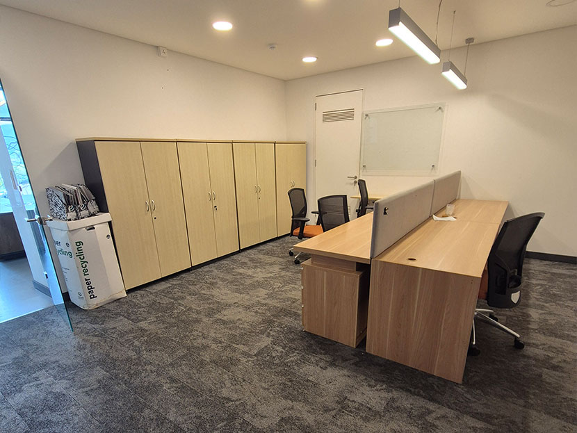 Office 92 m2  Moka Center