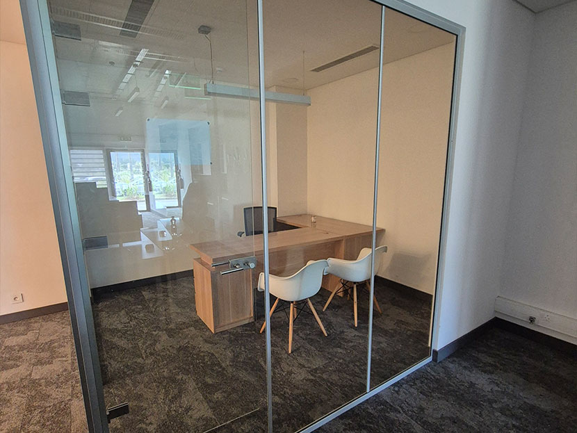 Office 92 m2  Moka Center